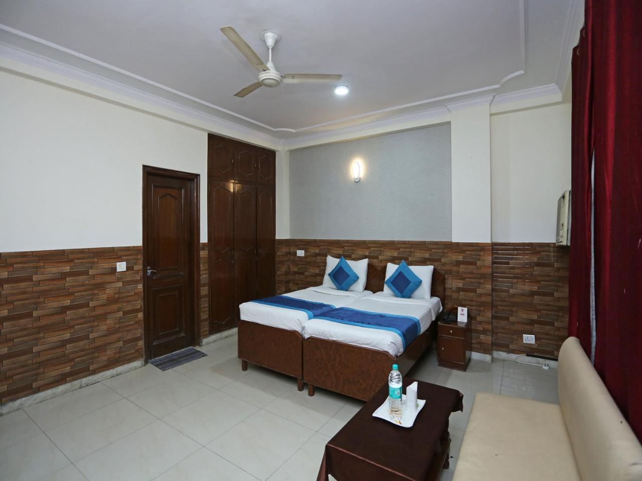 Oyo 472 Hotel Sareen Νέο Δελχί Εξωτερικό φωτογραφία