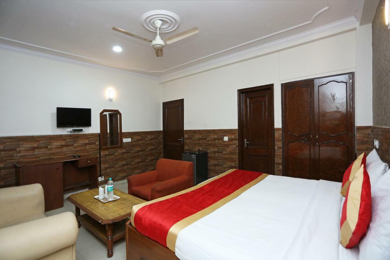 Oyo 472 Hotel Sareen Νέο Δελχί Εξωτερικό φωτογραφία